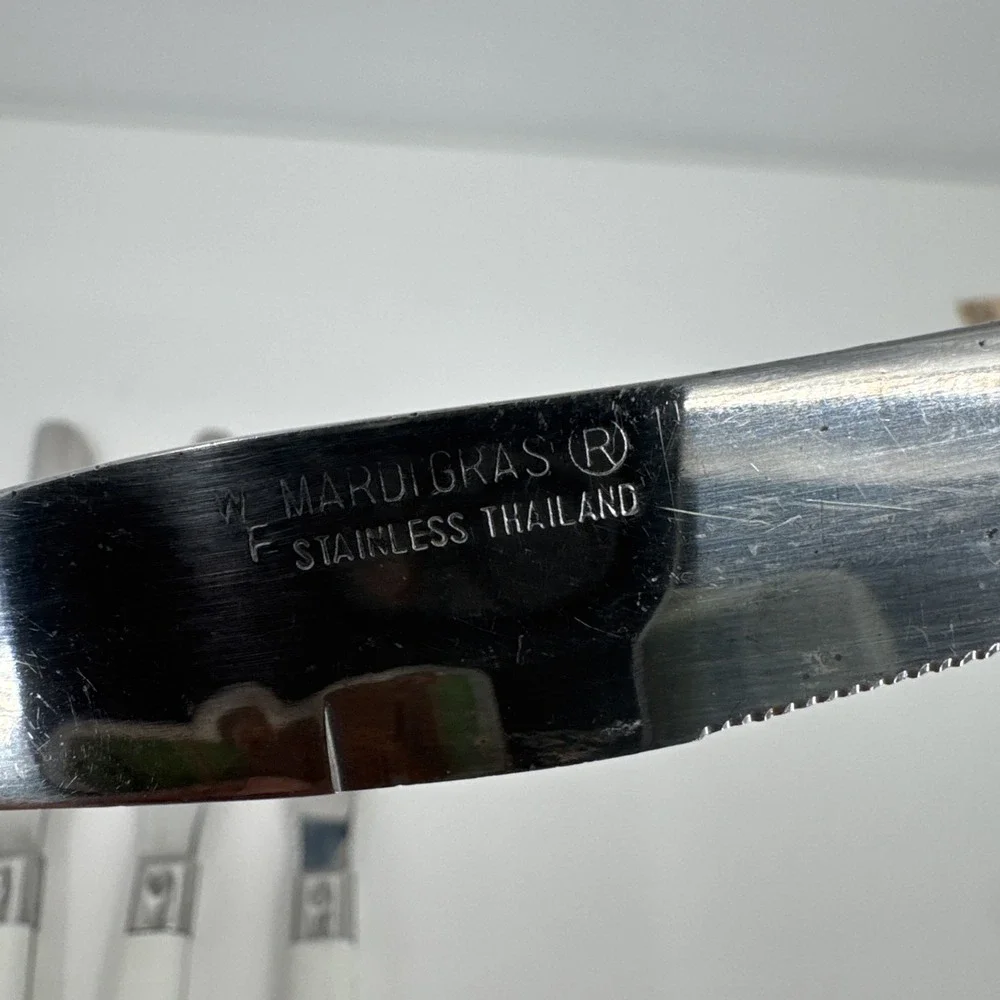 WF Mardi Gras Knives Stainless Riveted Handles White Lot‎ 4 Flatware